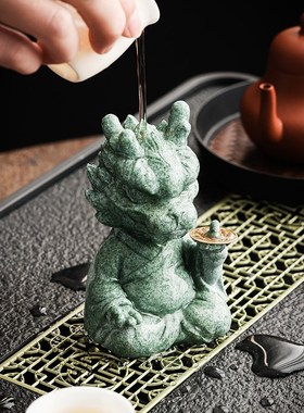 国潮青砂石茶宠一指有钱龙年礼品吉祥物茶桌茶室装饰礼品