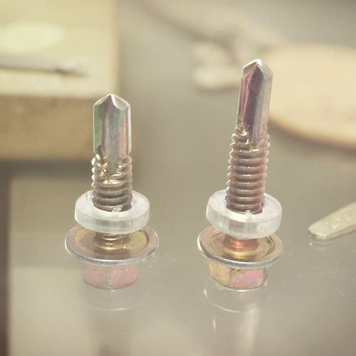 国标六角钻尾钉彩钢瓦螺钉燕尾螺钉自钻自攻钻尾m4.8m5.5 - 图1