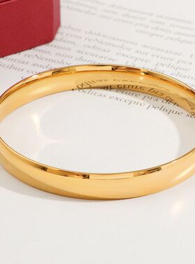 2026年新款钛钢金色轮胎光面手镯时尚简约手环ins风泥鳅背手镯女