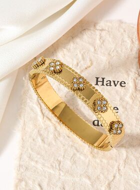 欧美时尚四叶花万花筒手镯镀金镶钻四叶花不锈钢钢手镯百搭款