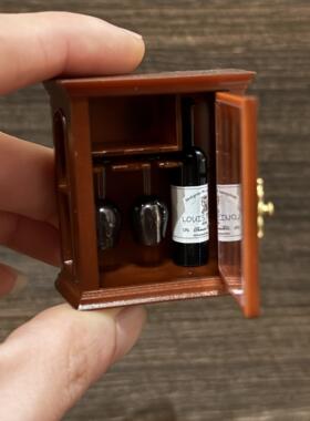 迷你仿真红酒柜 微缩欧式复古家具摆件 娃娃屋红酒杯配件
