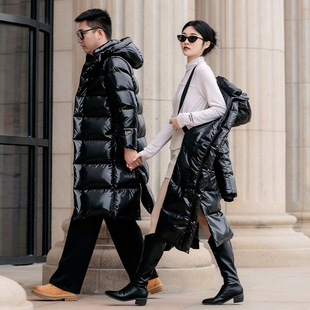 阿仕顿情侣冬季新款加厚保暖黑金连帽羽绒服