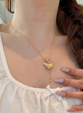 复古金色拉丝蜜桃爱心项链女