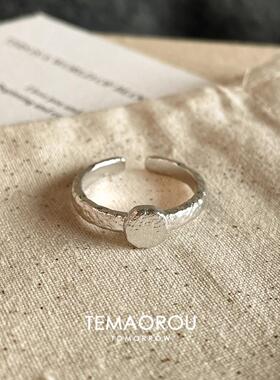 韩系银色英文字母渐变宽口戒指女