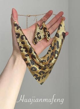 千禧辣妹风金色豹纹三角巾项链