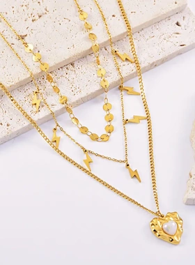 小众设计凹凸爱心珍珠吊坠项链多层叠戴圆片毛衣链饰品女不锈钢