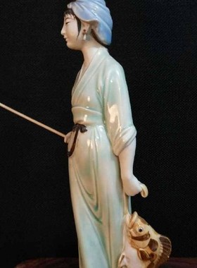 石湾陶瓷仕女仙鹤柔情工艺装饰摆件家居客厅办公室中式摆件渔女