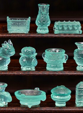 夜光发光迷你青铜器摆件桌面装饰品微景观荧光玩具公仔手办小物件