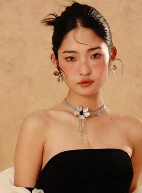 2023新款欧美夸张花朵耳环合金花片耳饰长款流苏金属感新娘耳坠