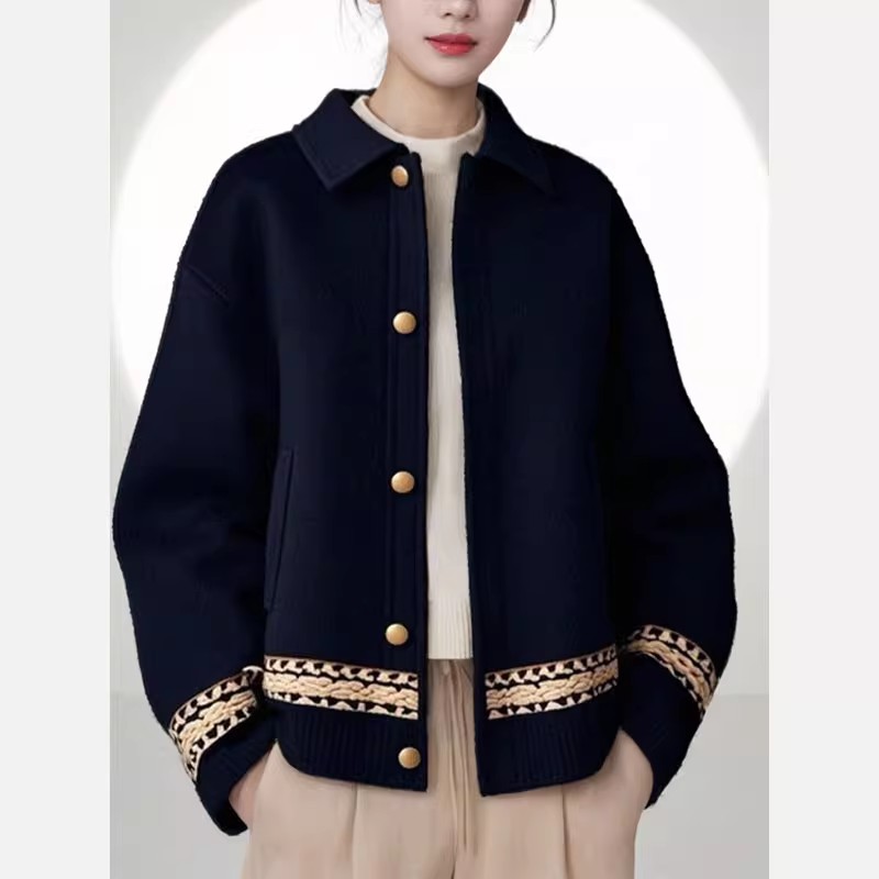 今年流行的独特超好看小香风外套女2025早秋新款爆款洋气别致上衣 - 图1