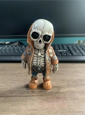爆款万圣节骷髅人偶树脂雕塑外星人鬼节派对桌面户外装饰摆件