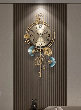 新中式高级感钟表挂钟2024新款客厅电视背景墙Q木格栅装饰时钟挂