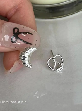 面包可颂碱水结耳钉s925银针新款ins小众设计耳钉面包脑袋可爱清