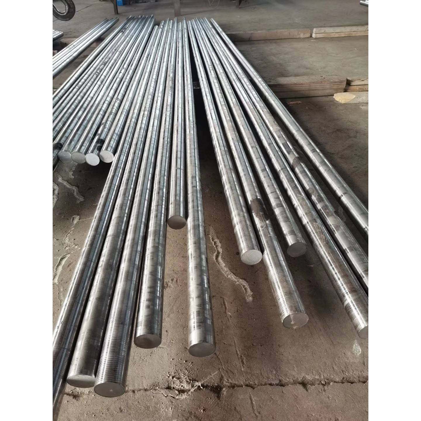 sus440c圆棒 不锈钢 9cr18mo光圆2.3 3.3 4.3 10-200圆钢模具钢棒 - 图2