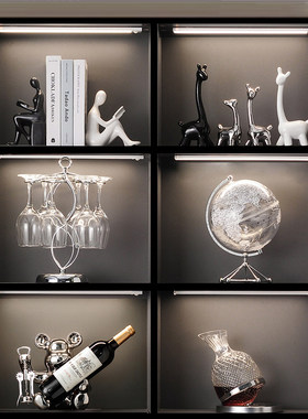 轻奢高档暴力熊红酒架客厅摆件