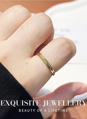 轻奢精致菱形素圈戒指女2025新款简约ins冷淡风高级感钛钢食指戒