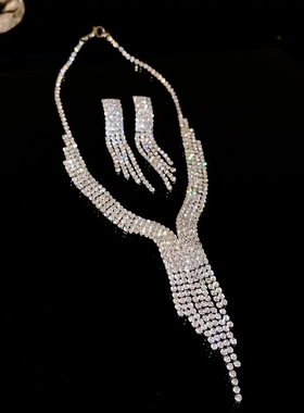 水滴镶钻流苏耳钉项链2件套轻奢高级感锁骨链时尚冷淡风项饰