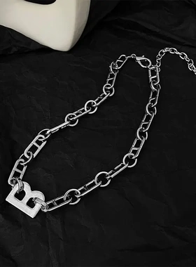 2020新款ins潮时装周b字母吊坠耳环复古高级感两用耳钉百搭