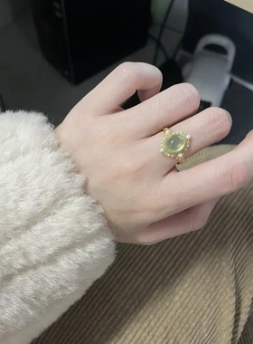 同款复古风嫩绿色戒指简约气质轻奢个性小众设计高级感指环