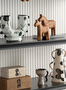 高端小众客厅电视墙柜书柜饰品法式奶油风格酒柜软装饰