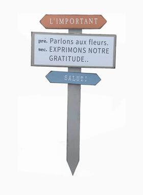 早晨的花园木制花插木插园艺复古爬藤架摆件家居指示牌装饰品避雨