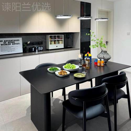 式极简RWJ色哑光岩板餐桌椅意组合小黑户型轻奢家用租屋饭桌出长 - 图0