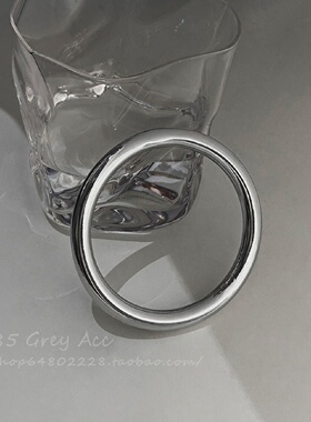 85度灰光面素圈钛钢不掉色手镯女潮冷淡风手环嘻哈高级感手饰