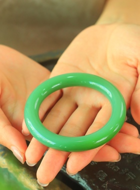 新疆和田玉老坑冰底粉青碧玉手镯