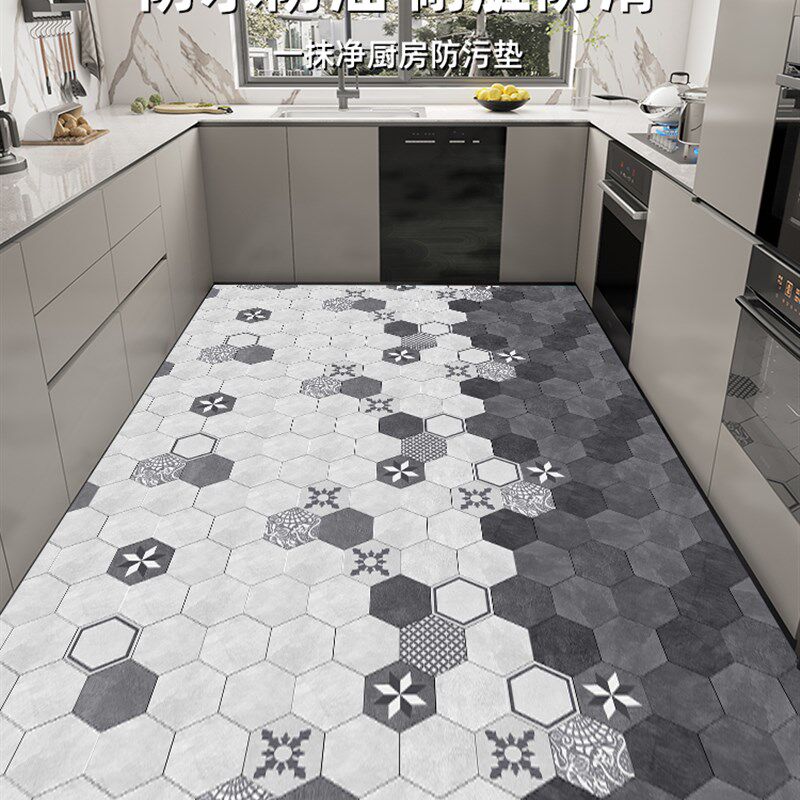 Kitchen floor mats are non-slip, oil-proof, wipeable, washable, and waterproof. Whole-storey PVC mats. New home carpet customization.