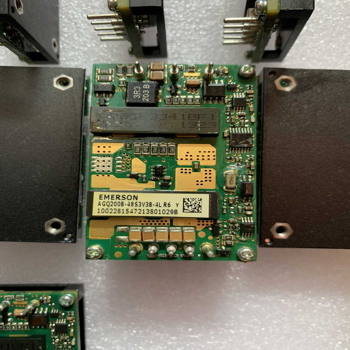 议价AGQ200B-48S3V3B-4L 48V转3.3V，40适用 - 图1