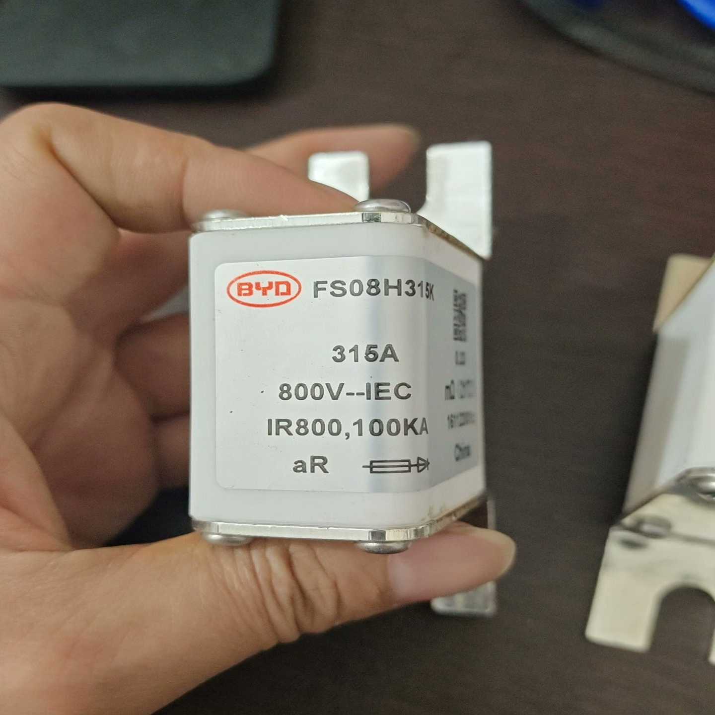 咨询-BYD原厂高压熔断器FS08H315K,315A,800V, - 图1