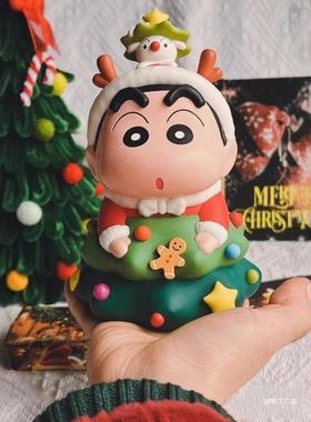 圣诞蜡笔小新手办圣诞树小新可爱公仔周边玩偶桌面摆件女生日礼物