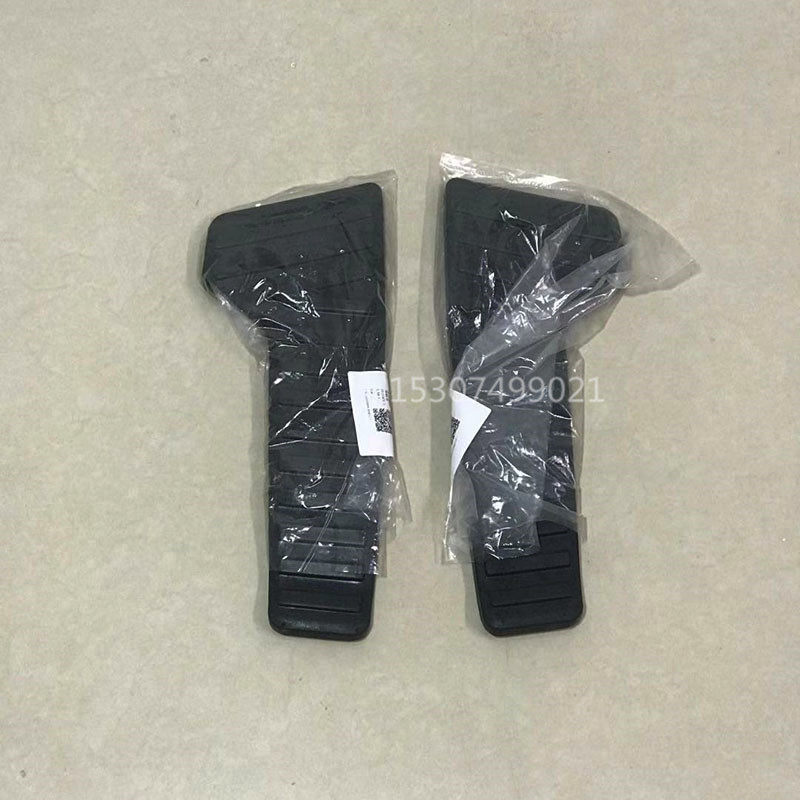 三一挖掘机行走铁支架胶皮55 75 135 215 235 365 465脚踏板胶套,淘宝优惠券,粉丝福利购,淘宝优惠卷