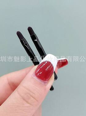 厂家化妆刷 迷你唇刷小唇刷眼线刷化妆刷彩妆小刷子直销黑色
