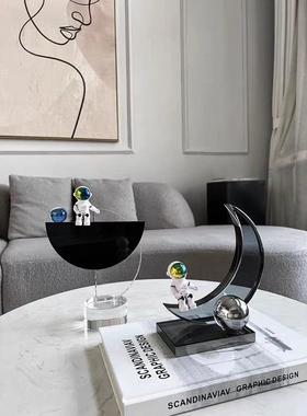 现代简约创意太空人水晶摆件卧室客厅电视柜办公室茶几家居装饰品