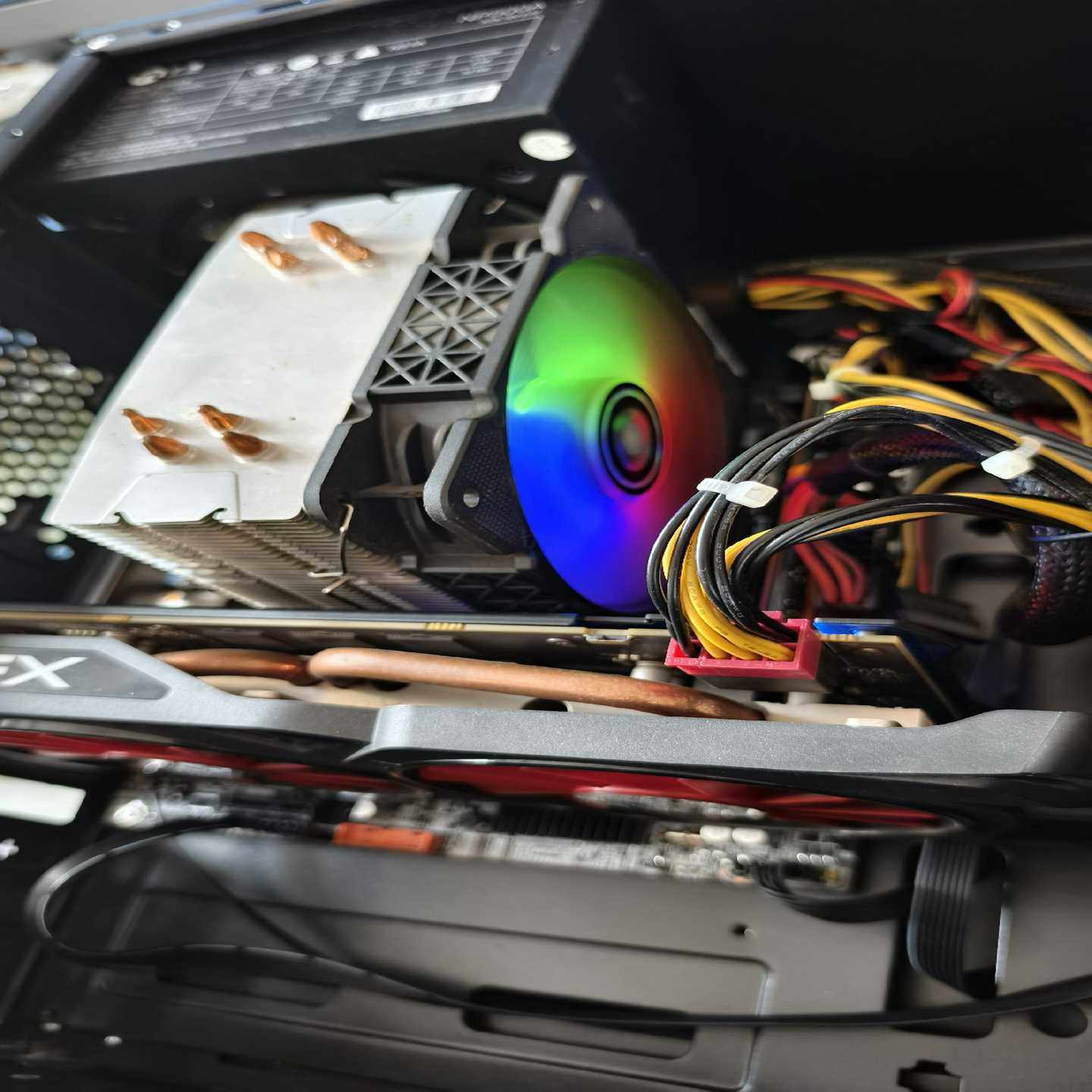 rx5808g显卡2667v33.2主频E52666--议价商品 - 图1