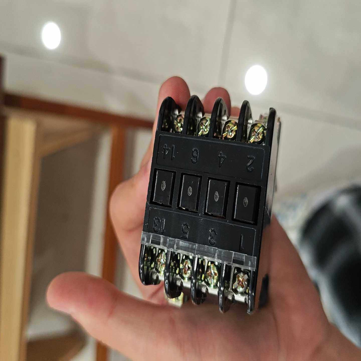 富士FUJI交流接触器SRCa3631-0，日本原装进口，适--议价商品 - 图3