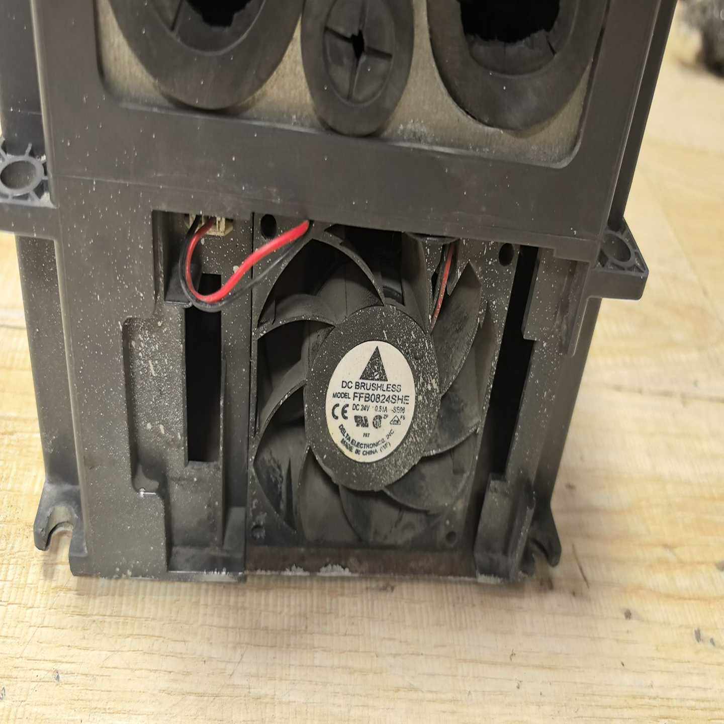 变频器VFD150CP43B-2111KW件 - 图2