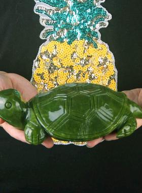 天然玉石雕刻乌龟小玉龟可爱鱼缸岫玉长寿龟饰品客厅摆件