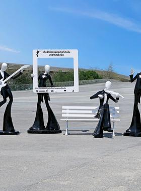 户外玻璃钢音乐人物运动雕塑美术学院公园广场打卡地拍照装饰摆件