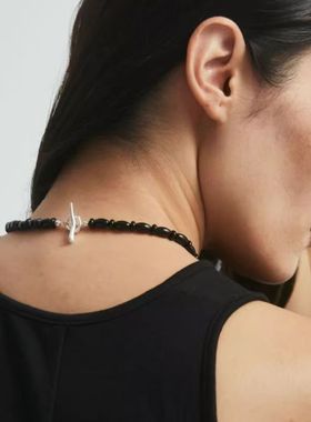 经典串珠项链女款小众独特轻奢温婉气质优雅时尚百搭黑色锁骨链