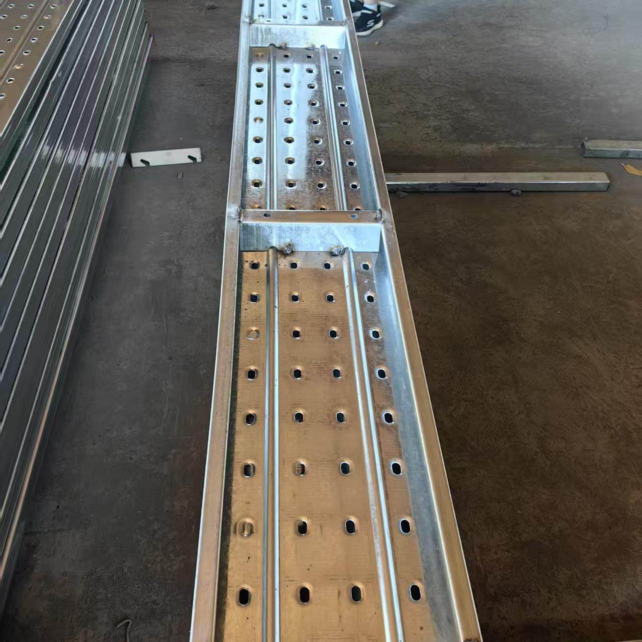 热镀锌钢跳板24米长脚手架加厚钢脚手板建筑工地踏板 2-4米长脚手,淘宝优惠券,粉丝福利购,淘宝优惠卷