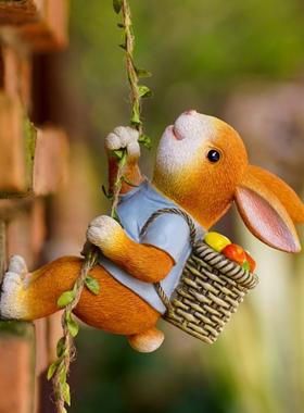 可爱爬藤兔子挂件家庭装饰动物墙壁挂户外庭院阳台景观装饰盆挂