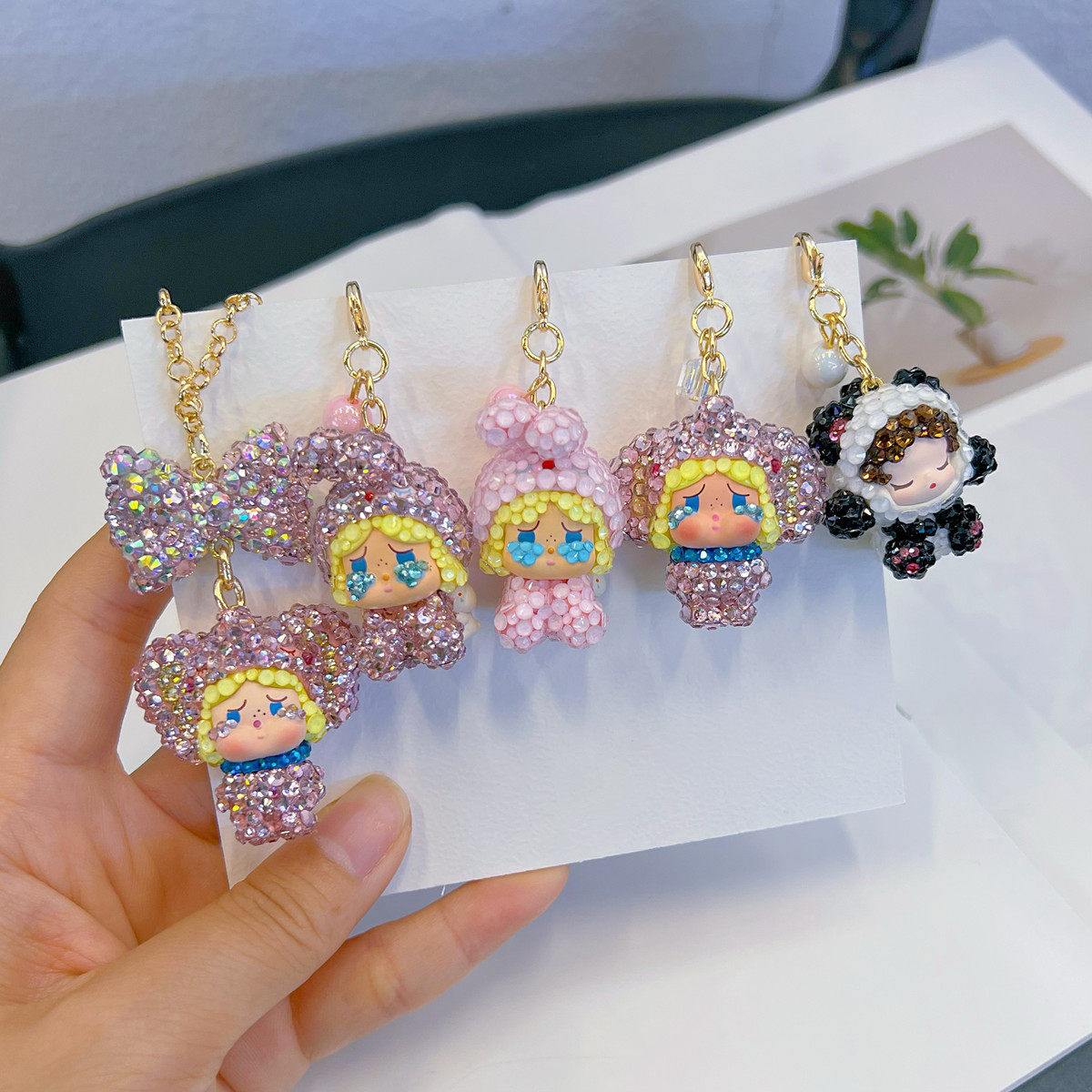 可爱兔兔哭娃拉链扣挂件手机挂件,淘宝优惠券,粉丝福利购,淘宝优惠卷