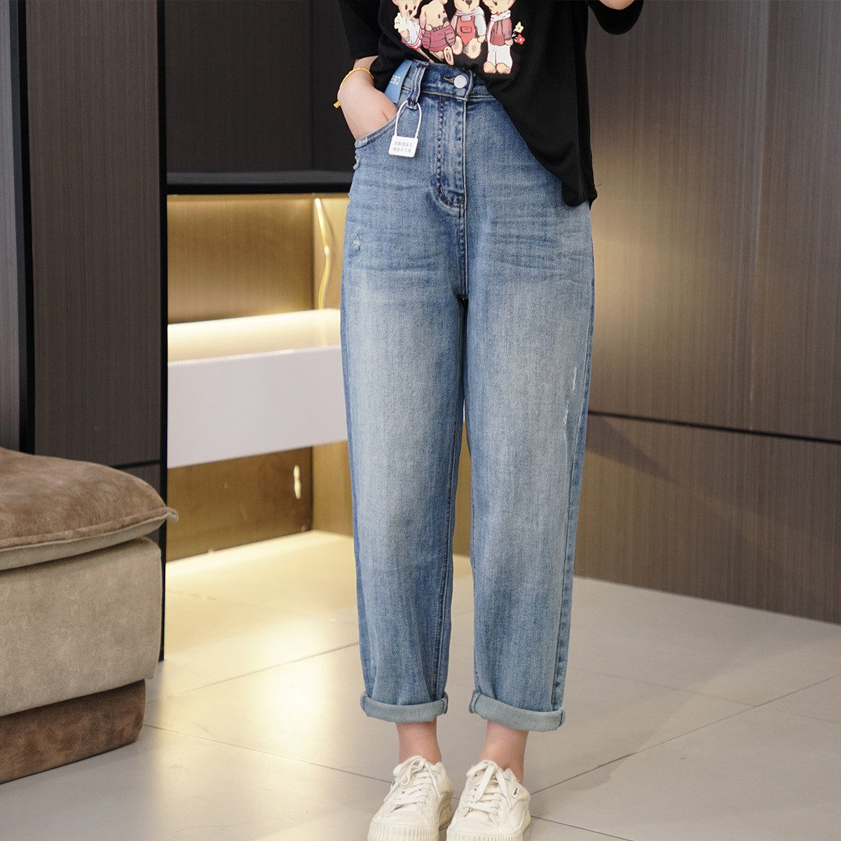 200斤胖mm 蓝字母皮标裤2024大码梨形宽松百搭直筒裤,淘宝优惠券,粉丝福利购,淘宝优惠卷