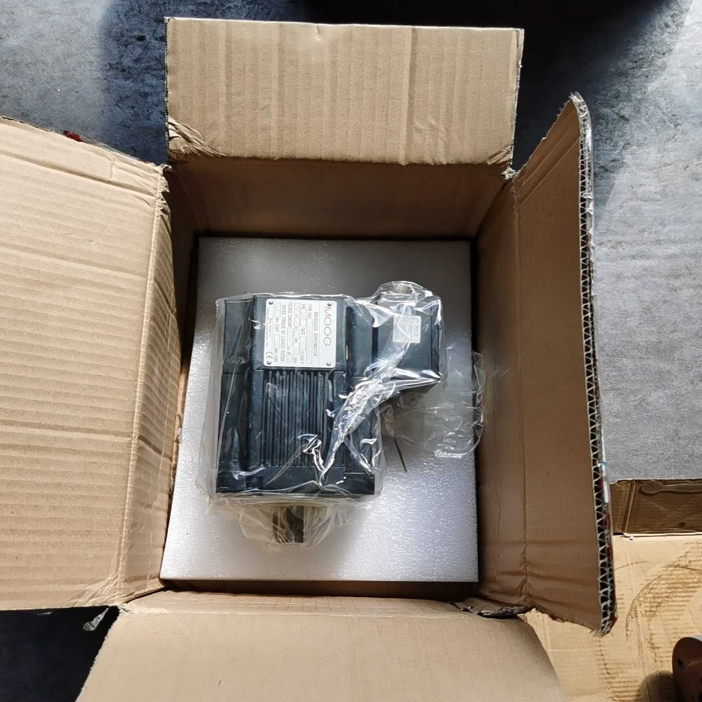 【议价】穆格，MOOG伺服电机T-1-M2-030-17-03-15适用 - 图0