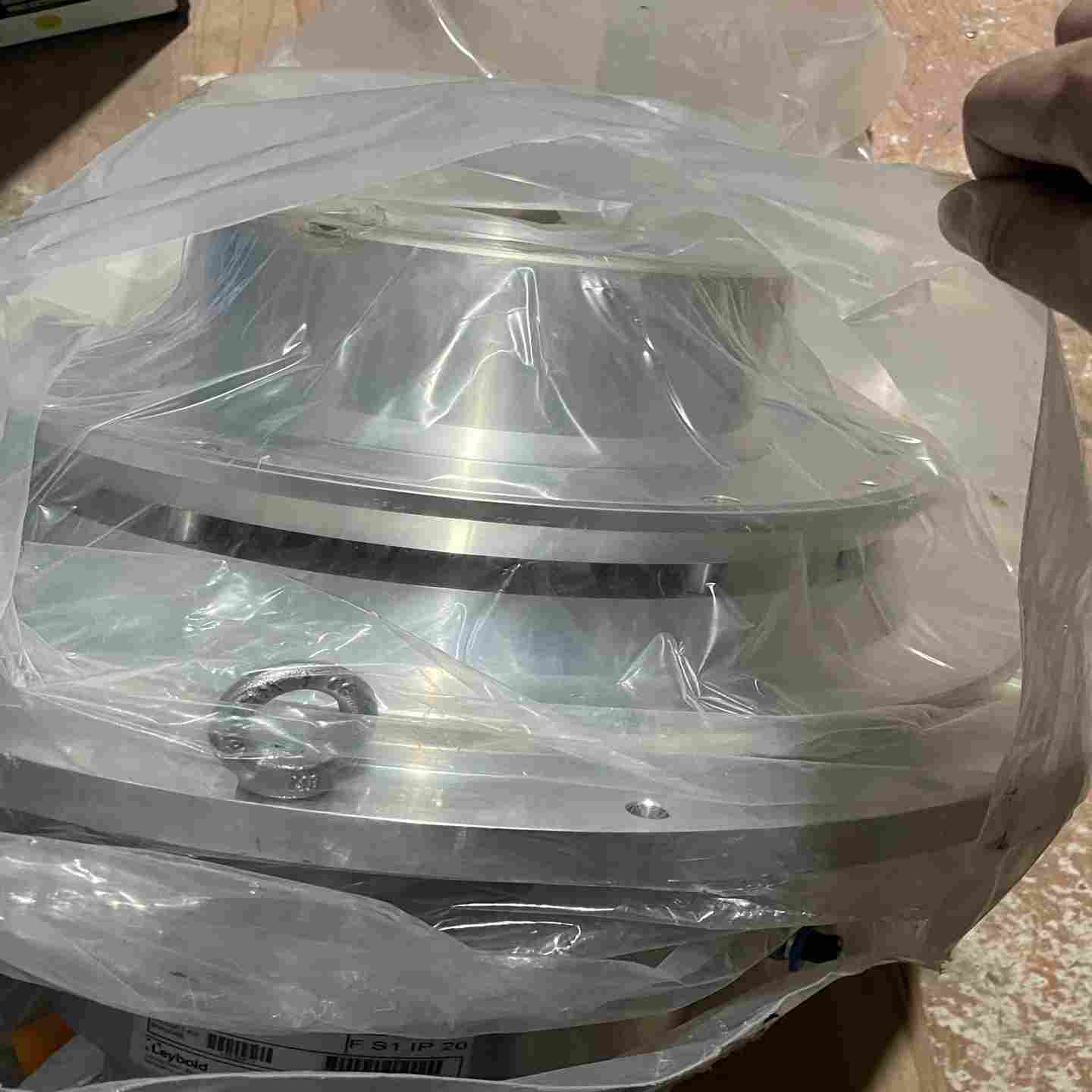 询价德国oerIikon莱宝MAGS5000S涡轮泵接口 - 图1