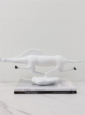 北欧轻奢极简金属祥云马摆件样板房玄关卧室家居客厅装饰品摆件