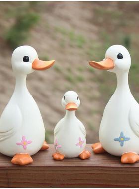 花园创意动物摆件树脂仿真工艺品户外情侣卡通鸭子兔子庭院装饰品