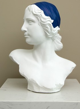 蓝色少女艺术雕像欧式人物法式客厅装饰品酒店会所售楼部雕塑